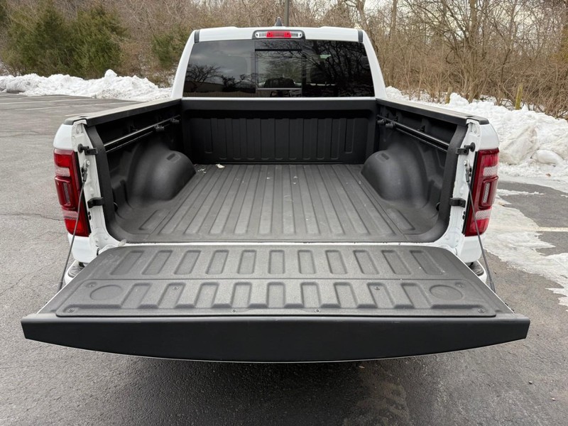 Ram 1500 Vehicle Image 09