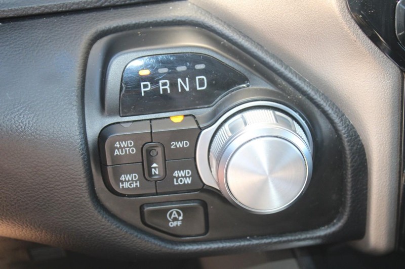 Ram 1500 Vehicle Image 21