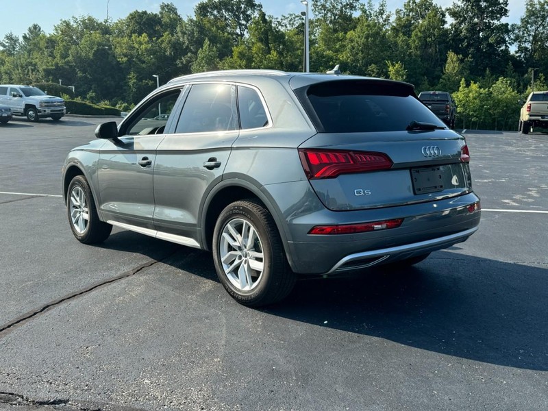 Audi Q5 Vehicle Image 04