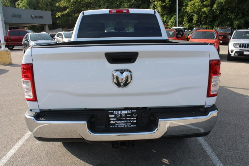 Ram 3500 Vehicle Image 08