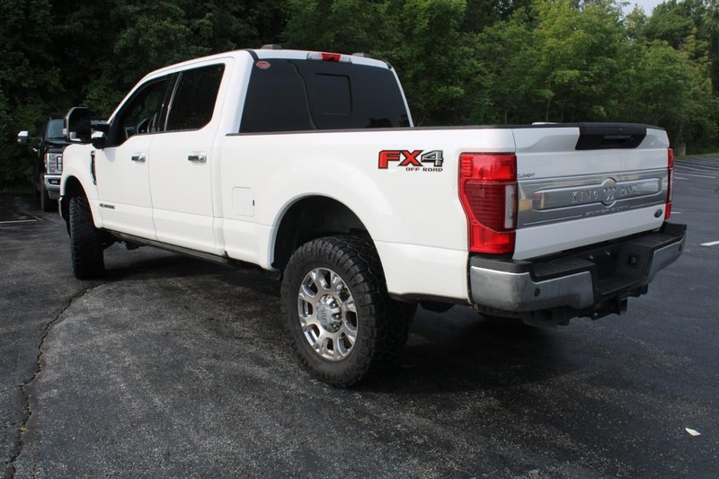 Ford Super Duty F-250 SRW Vehicle Image 04