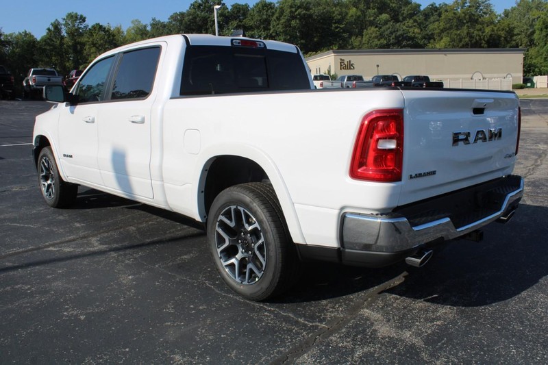 Ram 1500 Vehicle Image 04