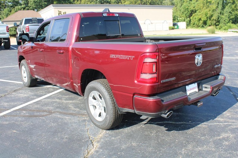 Ram 1500 Vehicle Image 04