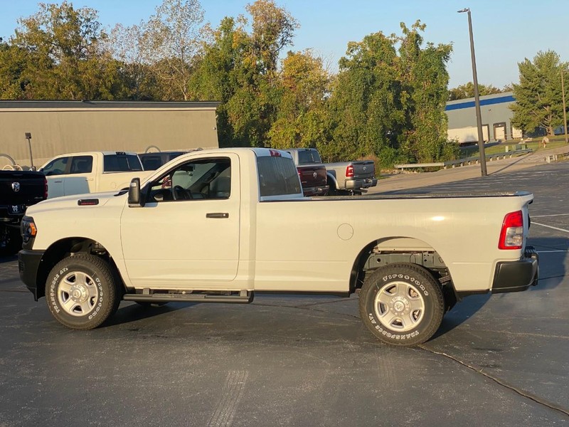 Ram 3500 Vehicle Image 03