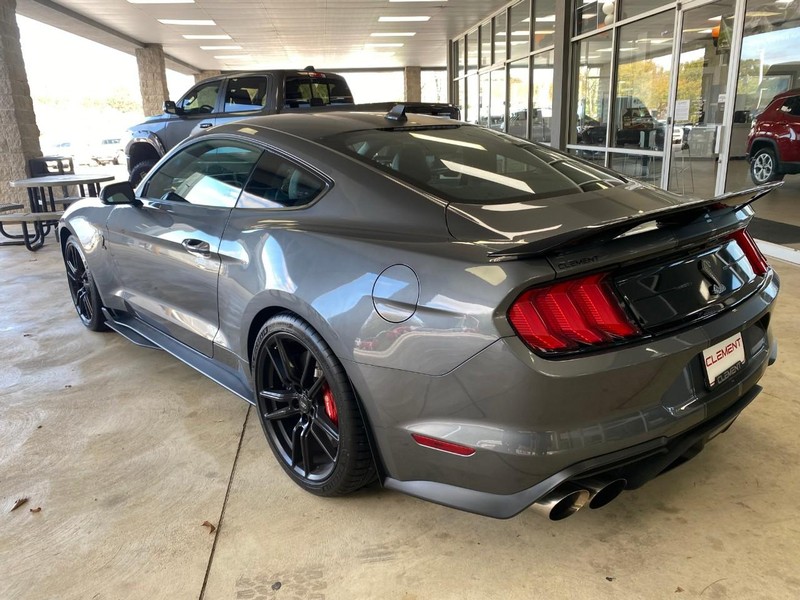 Ford Mustang Vehicle Image 08