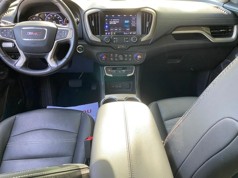 GMC Terrain Vehicle Image 15