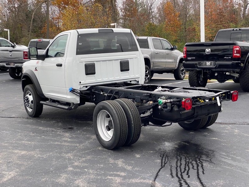 Ram 4500 Chassis Cab Vehicle Image 04