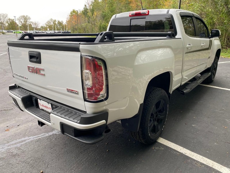 GMC Canyon Vehicle Image 12