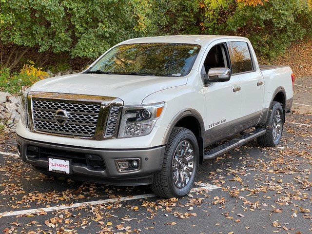 Nissan Titan Platinum Reserve - Columbia IL