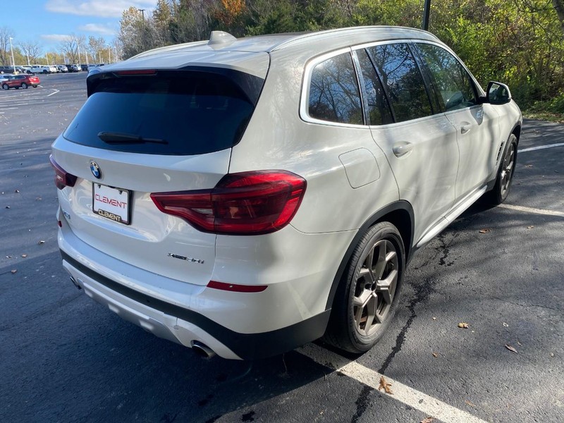 BMW X3 Vehicle Image 11