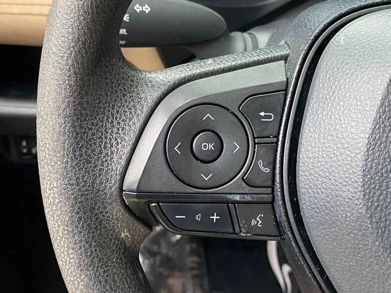 Toyota RAV4 Hybrid Vehicle Image 23