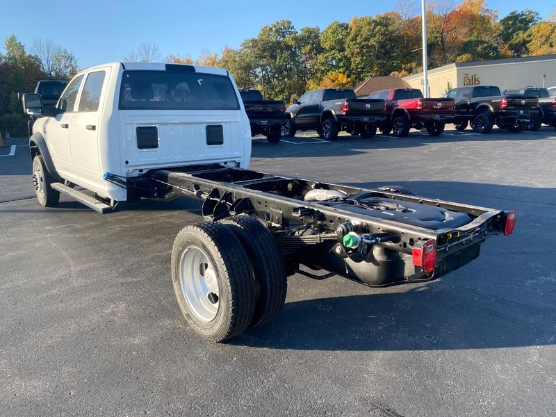 Ram 5500 Chassis Cab Vehicle Image 04