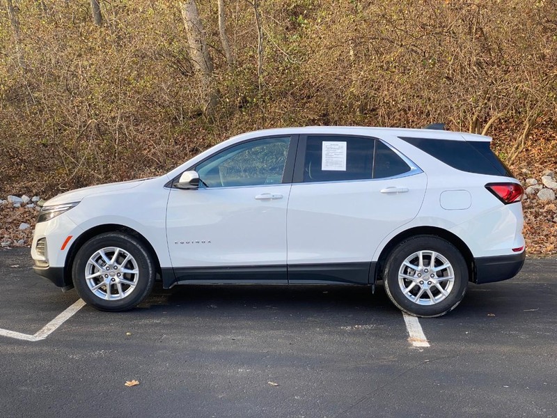 Chevrolet Equinox Vehicle Image 03