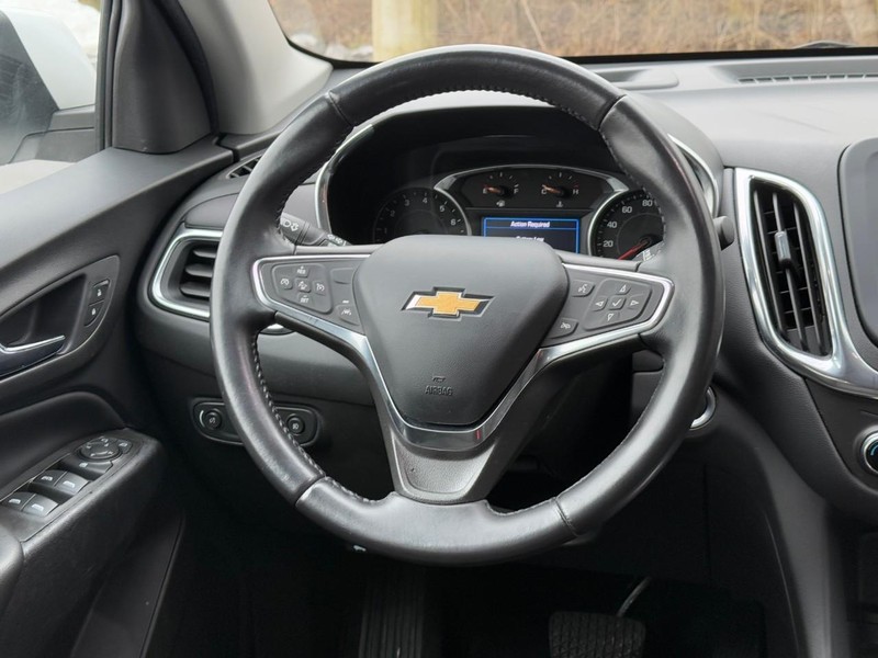 Chevrolet Equinox Vehicle Image 17