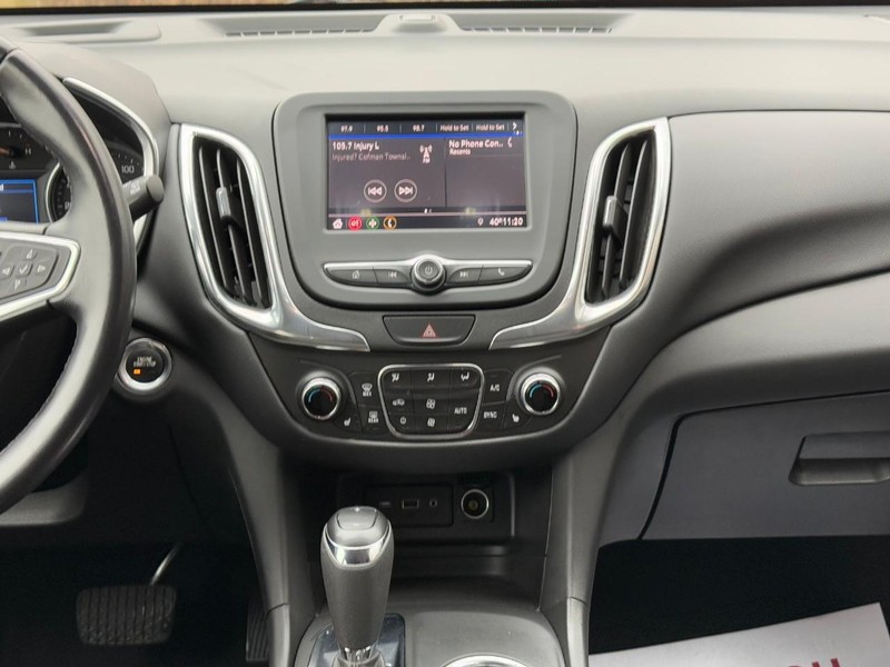 Chevrolet Equinox Vehicle Image 18