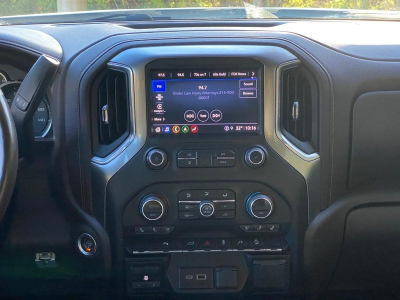 Chevrolet Silverado 1500 LTD Vehicle Image 18