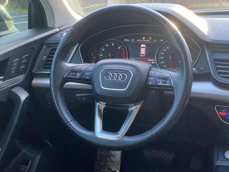 Audi Q5 Vehicle Image 17