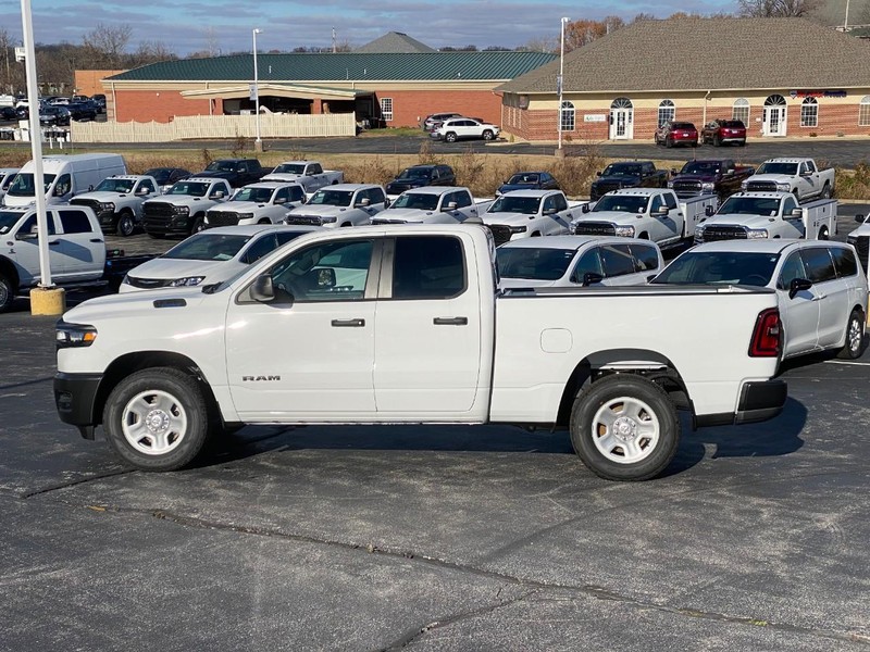 Ram 1500 Vehicle Image 03