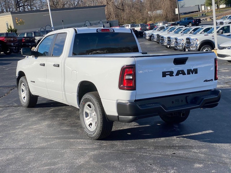 Ram 1500 Vehicle Image 04