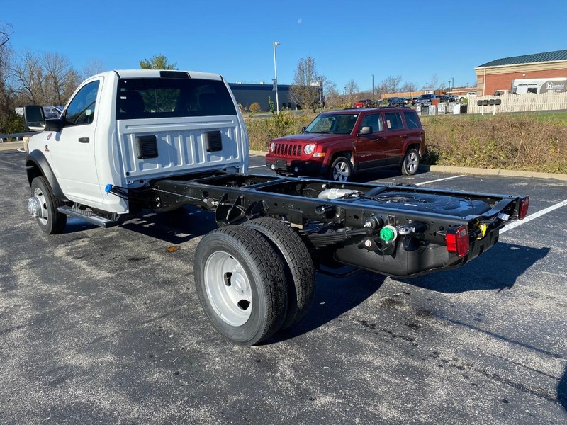 Ram 5500 Chassis Cab Vehicle Image 04