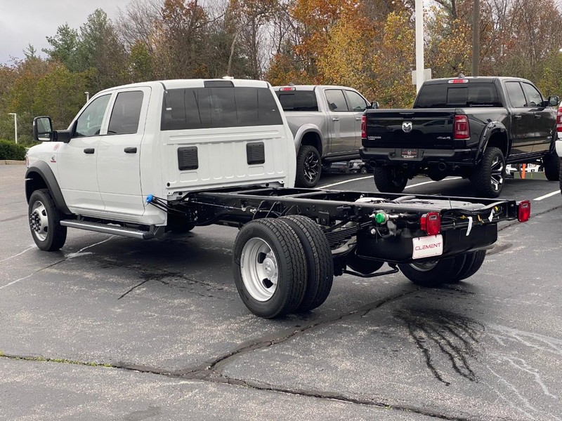 Ram 5500 Chassis Cab Vehicle Image 04