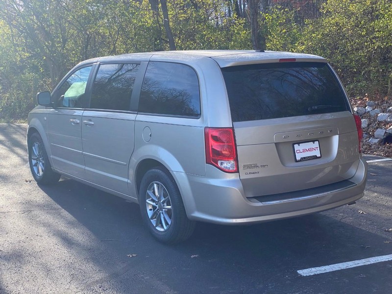 Dodge Grand Caravan Vehicle Image 04