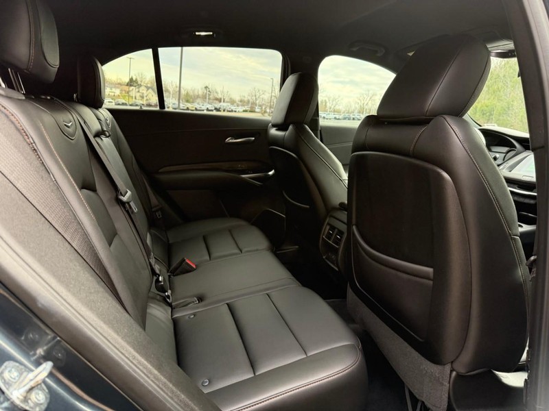 Cadillac XT4 Vehicle Image 15