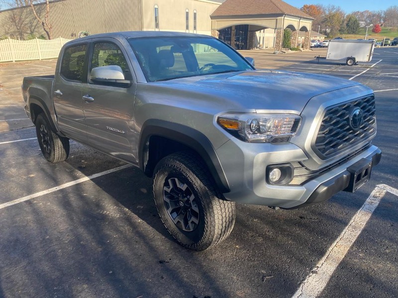 Toyota Tacoma 4WD Vehicle Image 13