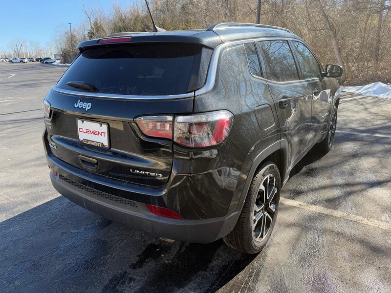 Jeep Compass Vehicle Image 09