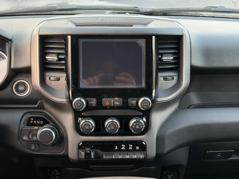 Ram 1500 Vehicle Image 12