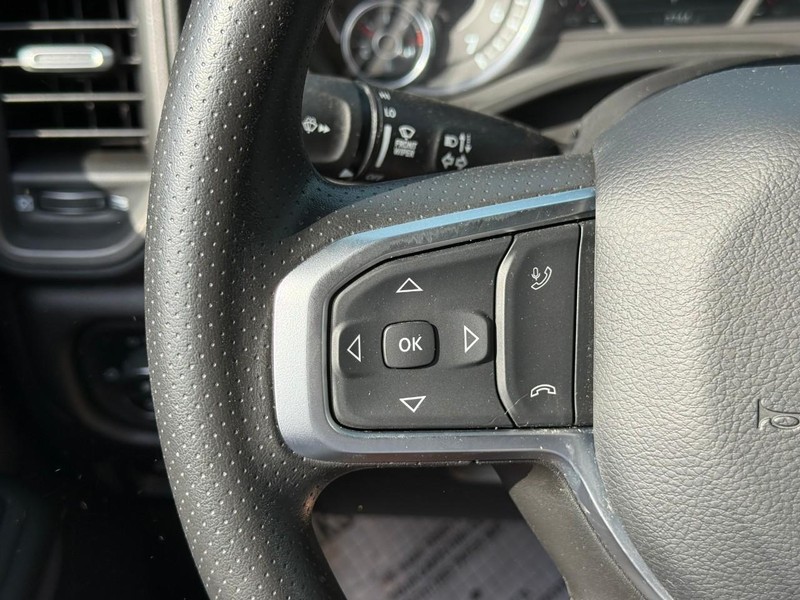 Ram 1500 Vehicle Image 16