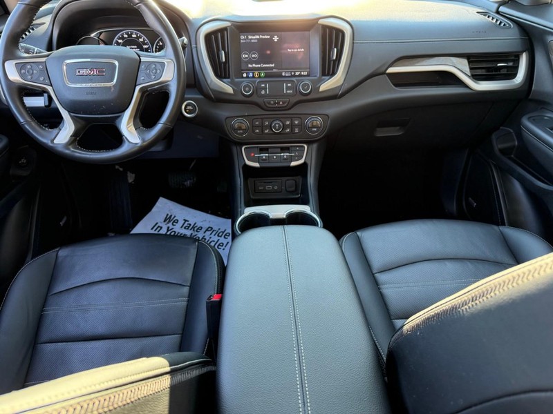 GMC Terrain Vehicle Image 16