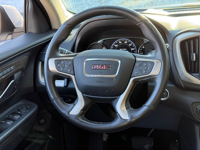 GMC Terrain Vehicle Image 17