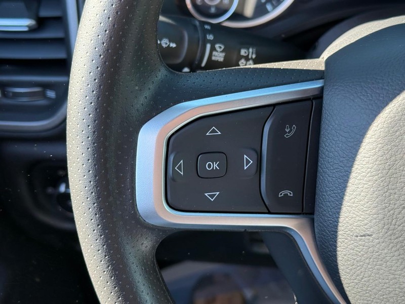 Ram 1500 Vehicle Image 11