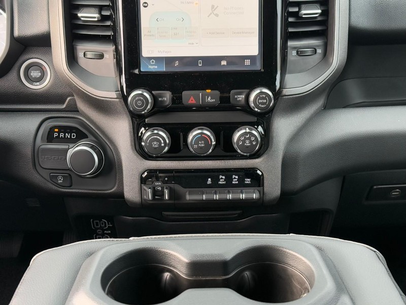 Ram 1500 Vehicle Image 12