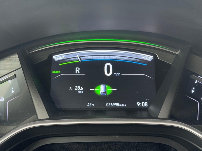 Honda CR-V Hybrid Vehicle Image 28