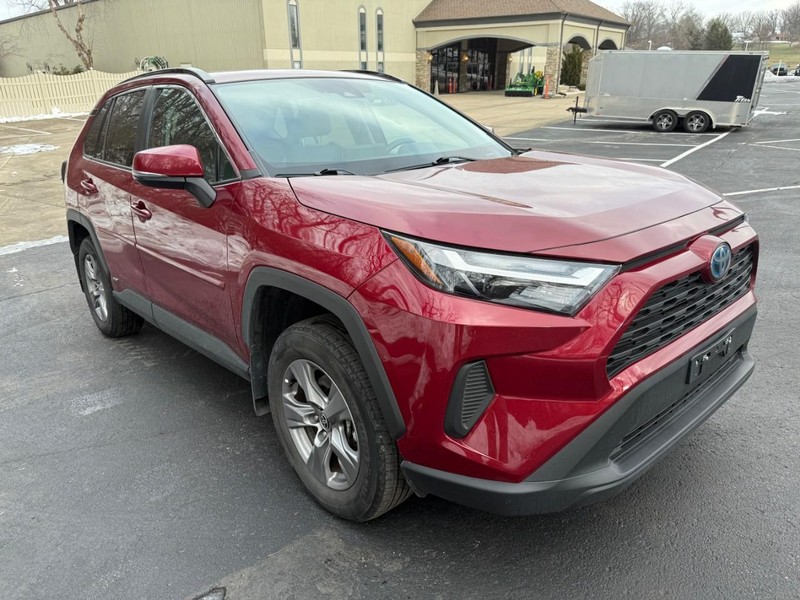 Toyota RAV4 Hybrid Vehicle Image 13