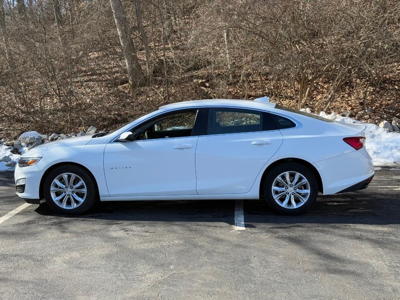 Chevrolet Malibu Vehicle Image 03