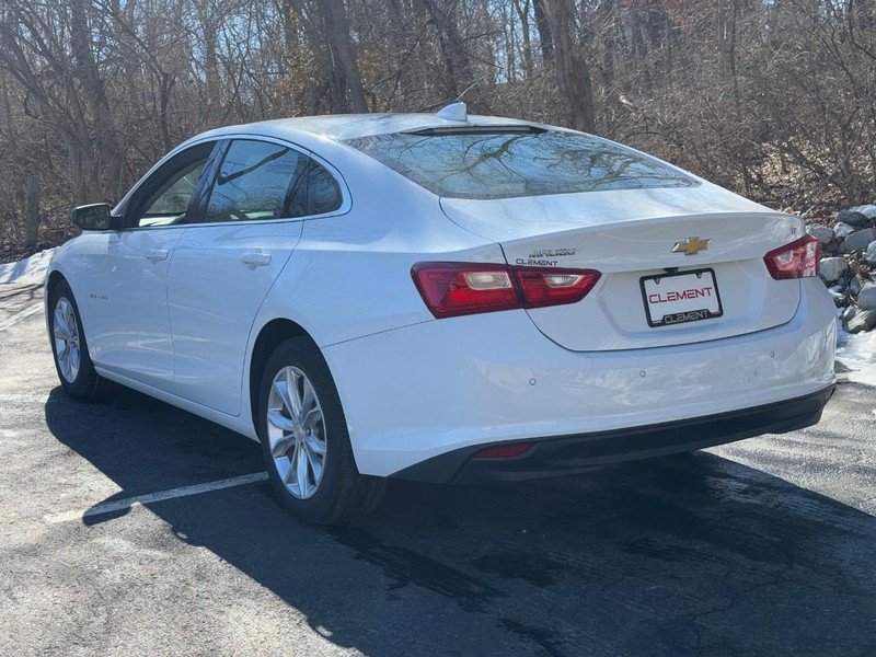 Chevrolet Malibu Vehicle Image 04