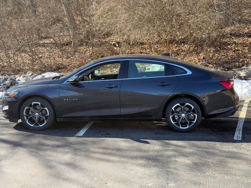 Chevrolet Malibu Vehicle Image 03