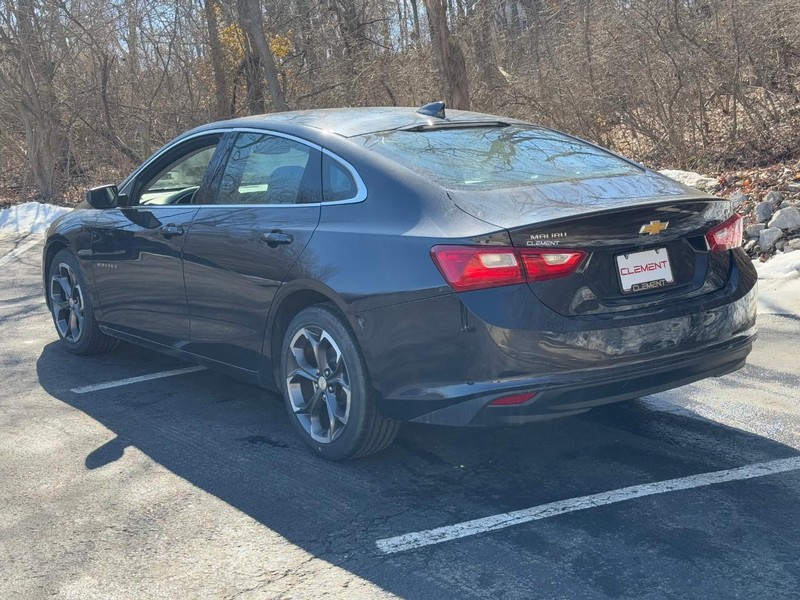 Chevrolet Malibu Vehicle Image 04