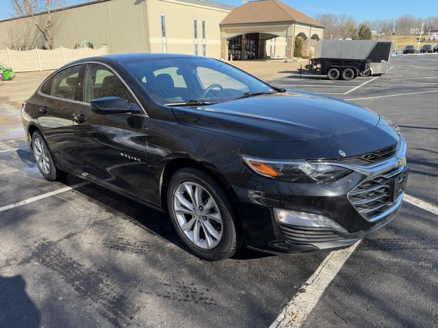 Chevrolet Malibu Vehicle Image 11