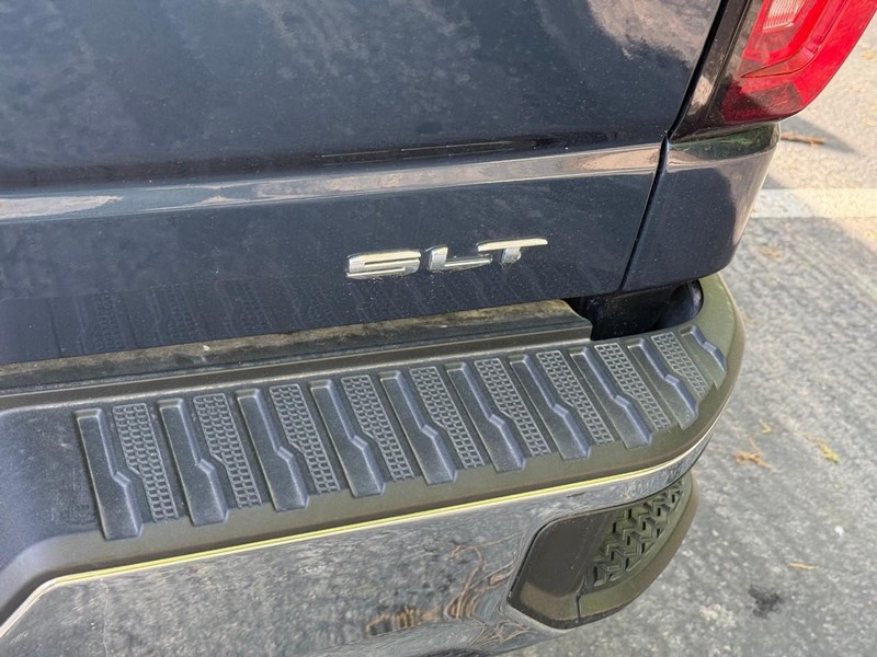 GMC Sierra 1500 Vehicle Image 08