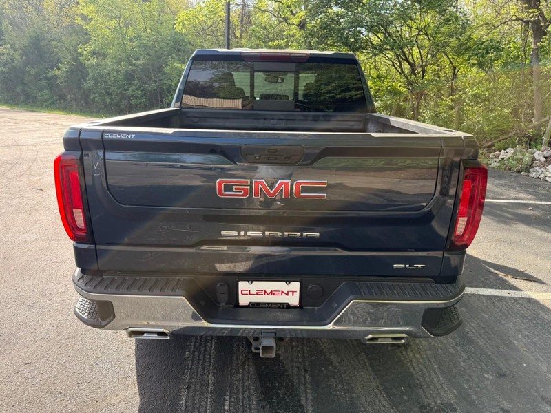 GMC Sierra 1500 Vehicle Image 11