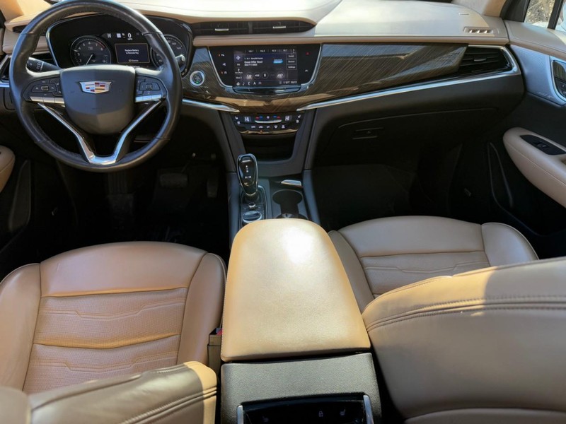 Cadillac XT6 Vehicle Image 14