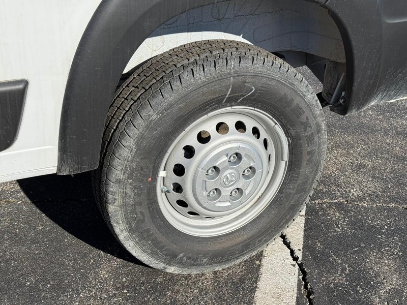 Ram ProMaster Cargo Van Vehicle Image 05