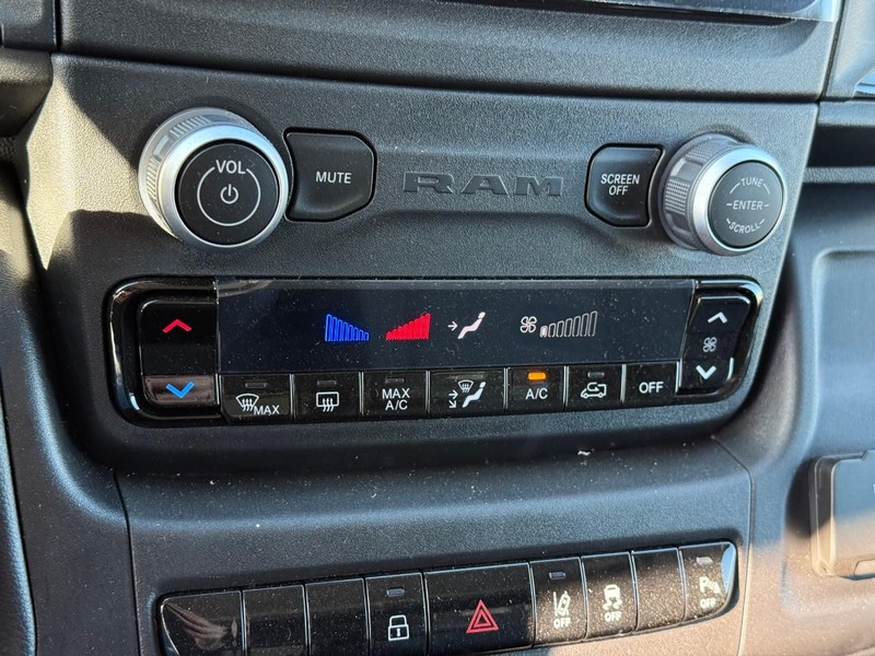 Ram ProMaster Cargo Van Vehicle Image 16