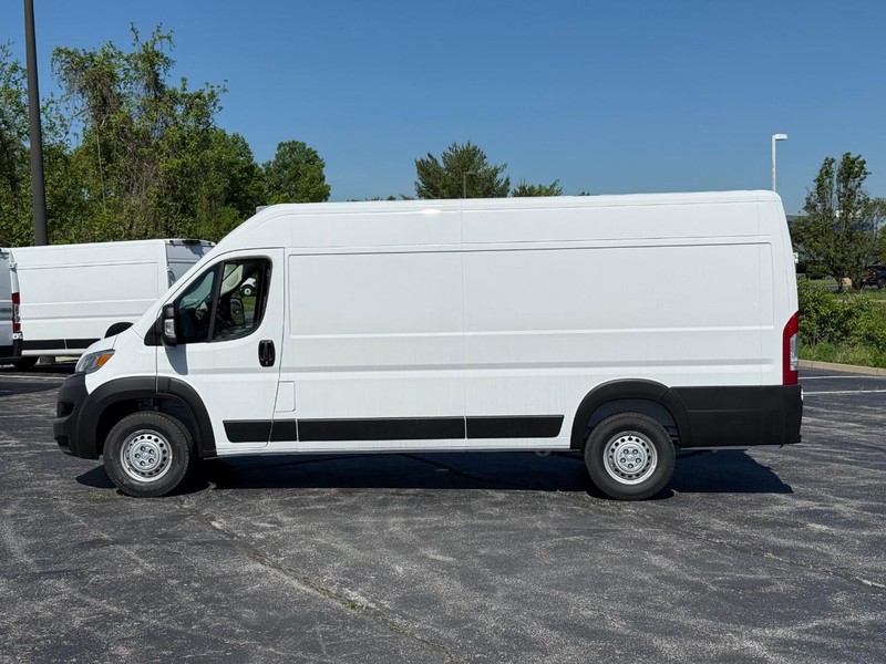 Ram ProMaster Cargo Van Vehicle Image 03