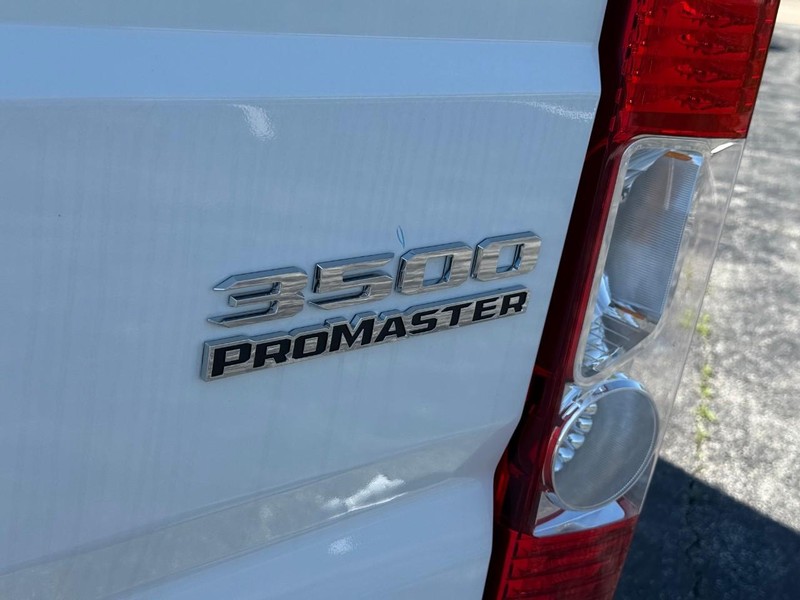 Ram ProMaster Cargo Van Vehicle Image 08