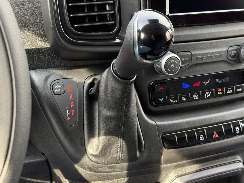 Ram ProMaster Cargo Van Vehicle Image 12
